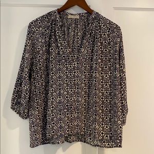 Hula Johnson silk V-neck Poet blouse